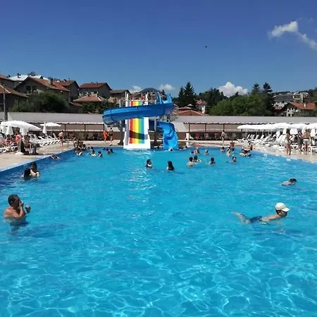 شقة Veliapartmets *