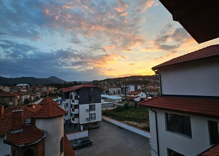 דירה Veliapartmets